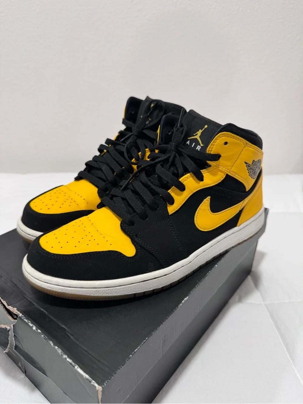 Jordan 1 Mid Black and Yellow Men's Sneakers